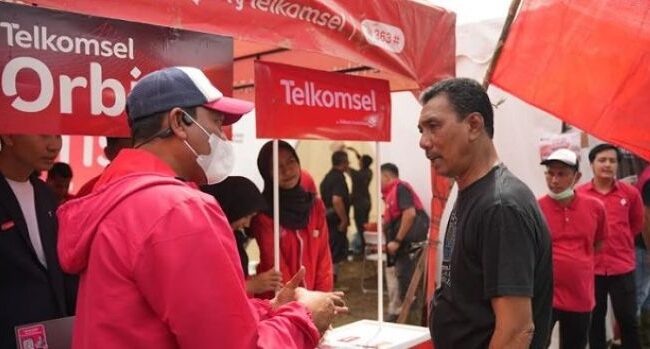 Posko Layanan Telkomsel  . (Foto: Waspada)