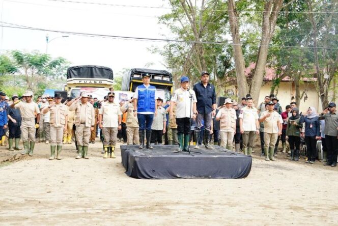 
					Mendagri Tito Karnavian saat memberikan arahan ke[apad praja IPDN di Aceh Tamiang. (Foto;: Puspen Kemedagri)