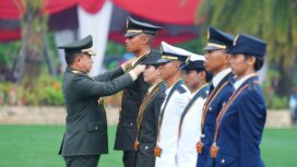 Panglima TNI Jenderal  Agus Subiyanto saat melantik  260 Perwira Prajurit Karier (Pa PK) TNI Program Khusus (Progsus) Tahun Anggaran 2026. (foto: Puspen TNI)