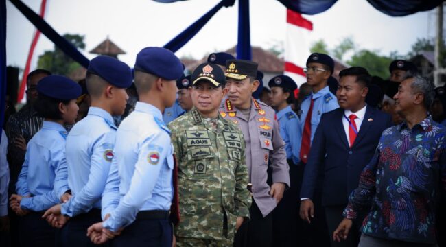 Panglima TNI Jenderal Agus Subiyanto saat ikut hadir peresmian Sekolah Taruna Nusantara. (Foto: Puspen TNI)