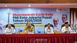 Wakil Wali (Wawali) Kota Administrasi Jakarta Pusat Eric PZ Lumbun (Tengah) saat membuka Musyawarah Kerja Kota (Mukerko) PMI, di Ruang Serbaguna Utama, Selasa (13/1/2026). (Foto : Kominfotik Jakpus)