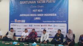 Bupati Tangerang, Maesyal Rasyid saat hadir di acara santunan yatim piatu yang diselenggarakan JMSI Banten.