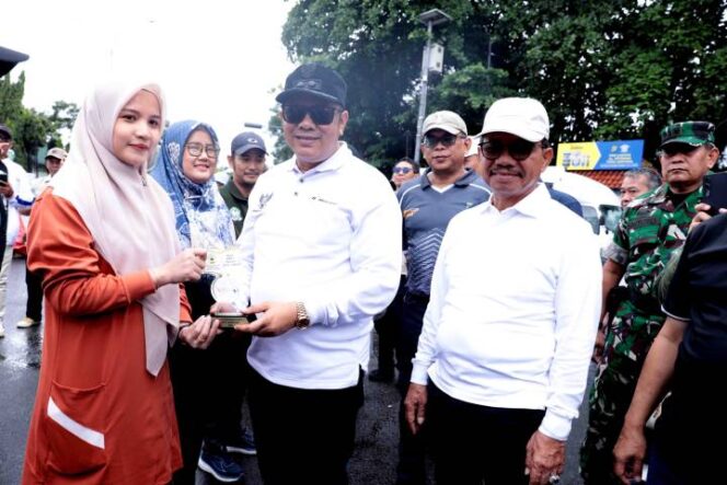 
					CFD Jadi Momentum HPSN, Wali Kota Sachrudin Serukan Aksi Bersama Tangani Sampah