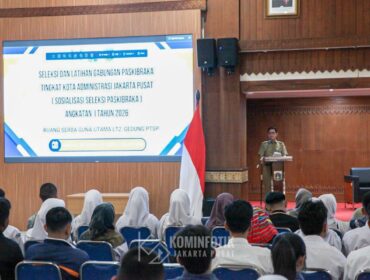 Asisten Pemerintahan (Aspem) Sekko Administrasi Jakarta Pusat Prasetyo Kurniawan saat memberikan sambutan. (Foto: Kominfotik Jakpus)