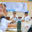 Wakil Wali Kota Tangerang, Maryono saat memberi arahan dalam rapat evaluasi PAD 2025