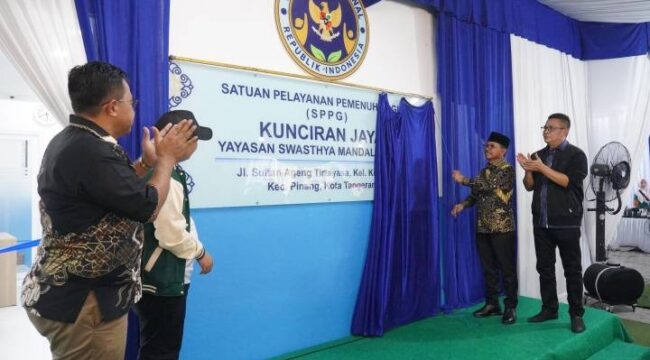 Wali Kota Tangerang, Sachrudin saat meresmikan SPPG Kunciran Jaya.