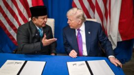 Presiden Prabowo Subianto Bersama Presiden Amerika Serikat Donald Trump usai penandatanganan Kerjasama. (Foto: Seskab/BPMI)