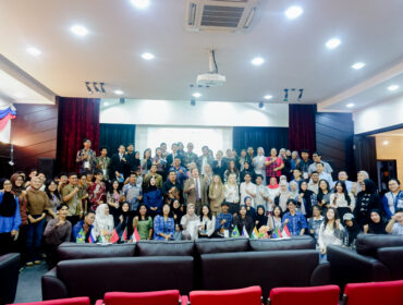 Para peserta  BRICS Green Transformation Dialogue 2026.
saat foto bersama. (Foto: GenB)