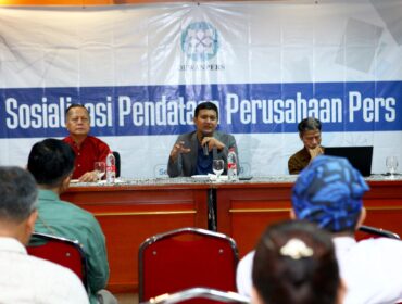 Ketua Komisi Penelitian, Pendataan, dan Ratifikasi Dewan Pers, Yogi Hadi Ismanto. saat memberikan paparannya. (Foto : PWI Pusat)