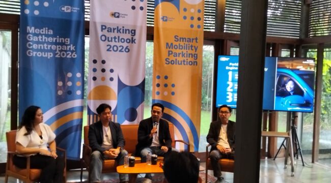 Chief Executive Officer Centrepark Charles Richard Oentomo saat memberikan keterangan kepada awak media dalam acara Media Gathering Centrepark 2026  dengan tema “Parking Outlook 2026: Driving Urban Mobility in Indonesia. (foto: Sirhan/Jejaknarasi.id)