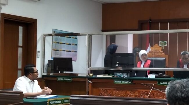 Kuasa Hukum Eks Karyawan  KFI , M Iqbal saat hadir di sudang perdana gugatan. (Foto : Sirhan/Jejaknarasi.id)