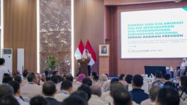 Kepala Staf Kepresidenan (Kastaf) Muhammad Qodari saat hadir di Forum Peningkatan Integritas Pejabat di Lingkungan Kementerian PKP, Minggu (1/2/2026).
(Foto : KSP) 