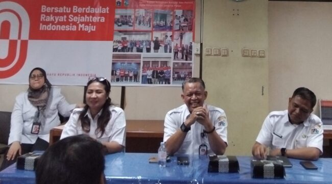 Kepala Kesbangpol Jakarta Pusat, DA Sony Triwibawa (tengah). (foto Kominfotik Jakpus)