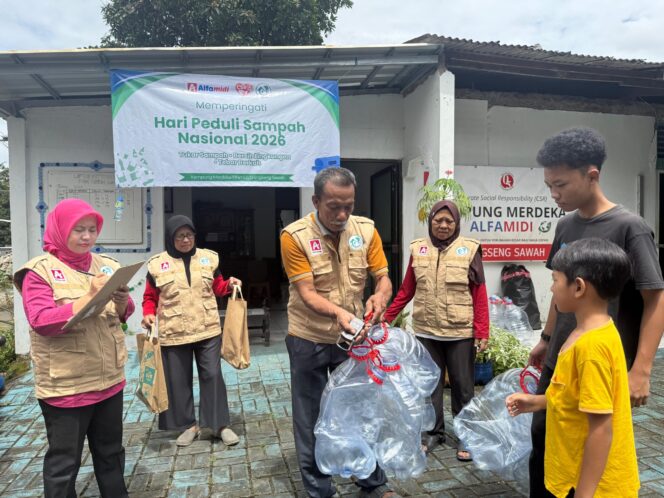 
					Tukar Sampah Jadi Sembako, Alfamidi dan Bank Sampah Sakura Dorong Warga Aktif Kurangi Sampah
