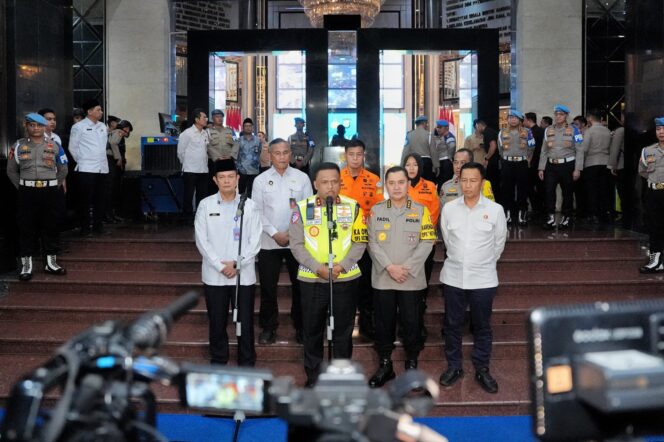 
					Operasi Ketupat 2026, Kakorlantas: Negara Hadir Jamin Keamanan Mudik dan Ibadah