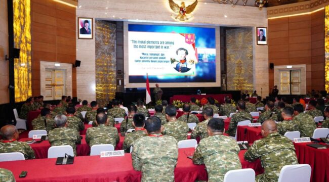 Suasana berlangsungnya Rapat Koordinasi Personel (Rakor Pers) TNI T.A. 2026. (Foto : Puspen TNI.)
