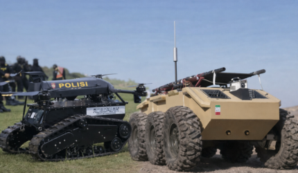 Robot Tank Polri vs Robot Perang Militer Iran, Mana Lebih Unggul?