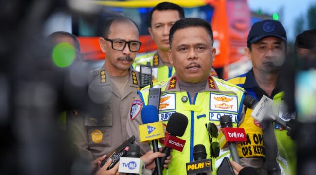 Kepala Korps Lalu Lintas (Kakorlantas) Polri Irjen Pol. Drs. Agus Suryonugroho S.H., M.Hum saat meberikan keterangan kerpada awak media. (Foto: ist)