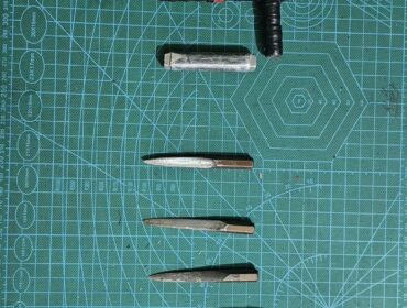 Sejumlah barang bukti yang diamankan Reskrim Polsek Johar Baru dari tangan dua tersangka. (Foto: Humas Polsek Johar Baru).