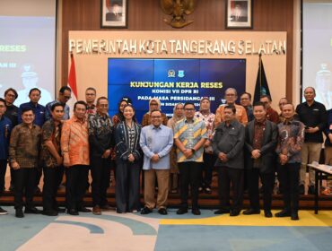 Ketua beserta beberapa anggota Komisi VII DPR RI, usai mengikuti Kunjungan Kerja Reses Komisi VII ke Tangerang Selatan, Banten, (Foto: Shane/Alma)