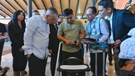 Menteri Perhubungan Dudy Purwagandhi saat melakukan pemantauan langsung ke Terminal 1 dan 2 Bandara Soekarno-Hatta, Tangerang. (Foto: Humas Kemenhub)
