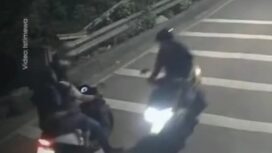 Detik-detik Aktivis KontrraS Andrie Yusuf sebelum disiram air keras oleh orang tak dikenal. (Foto: tangkapan layar vidoe Tiktok Orips)