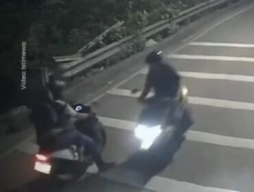 Detik-detik Aktivis KontrraS Andrie Yusuf sebelum disiram air keras oleh orang tak dikenal. (Foto: tangkapan layar vidoe Tiktok Orips)