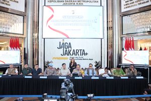 Direktur Reskrimum Polda Metro Jaya, Kombes Pol Iman Imanuddin (tengah) saat melakukan Konferensi Pers. (Foto: Humas Polda Metro Jaya)