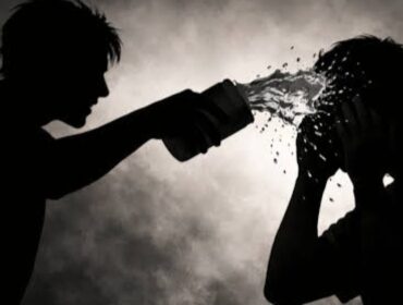 Ilustrasi : penyirama air keras. (Foto: Ist)