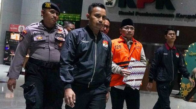 Mantan Menteri Agama Yaqut Qholil Qoumas saat kemabli ke rutan KPK. (Foto:: Ist)