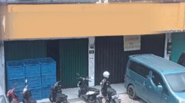 Bangunan yang diduga milik aset Pemkot Tangerang. (Foto: bingkaikota)