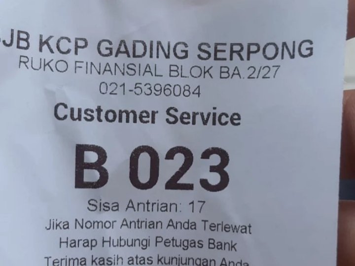 Nomor antrian bank saat ingin mencairkan gaji ke-13 tahun 2026. (Foto:Ilustrasi)