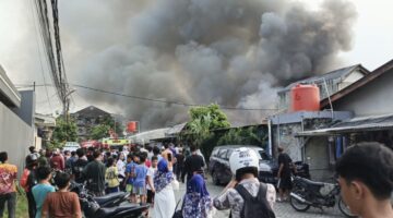 Puluhan Rumah di Asrama Polri Ciledug Ludes Terbakar