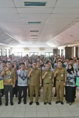 Wali Kota Sachrudin Apresiasi Peran Guru: Kunci Masa Depan Bangsa