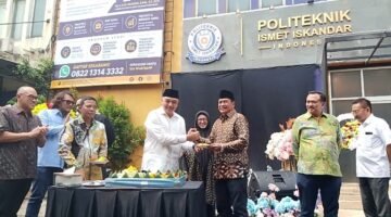 Wujudkan Cita-cita Almarhum Ayahanda, Zaki-Intan Resmikan Politeknik Ismet Iskandar