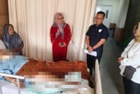 Pasien korban kecelakan kereta di Bekasi beberapa waktu lalu. (Foto: Isitmewa)