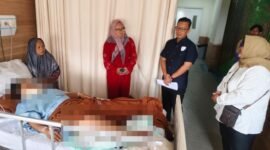 Pasien korban kecelakan kereta di Bekasi beberapa waktu lalu. (Foto: Isitmewa)