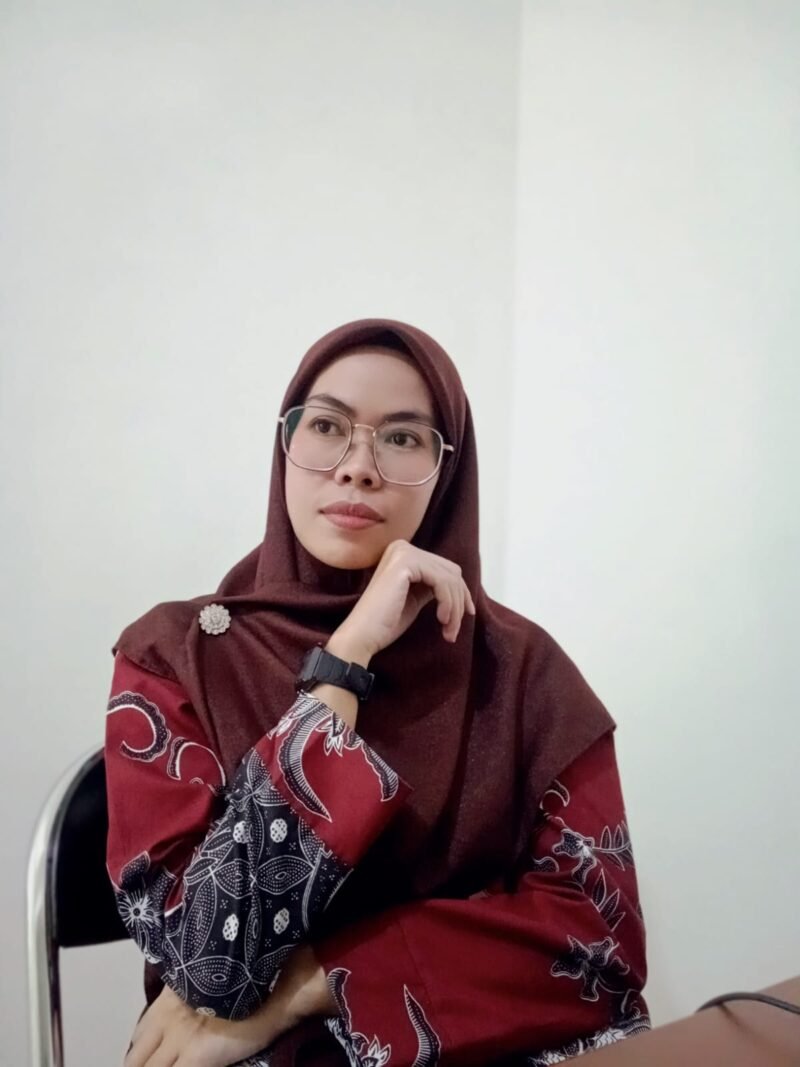 Fajariah, Dosen Fakultas Syariah Institut Agama Islam Darussalam Martapura Kalsel. (Foto: Istimewa)