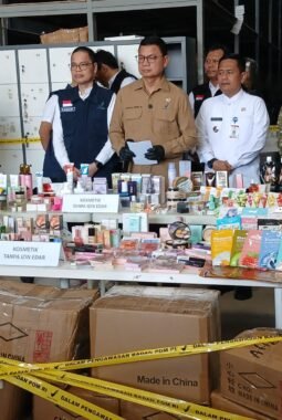 BPOM Bongkar Gudang Kosmetik Impor Ilegal Bernilai Rp 27 Miliar di Bojong Nangka Tangerang