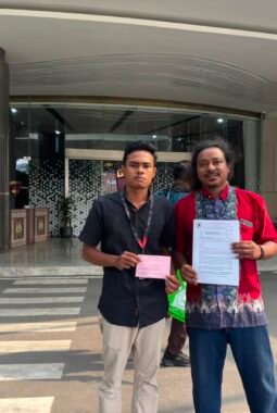 Gelar Aksi Ketiga, Aliansi Mahasiswa Jakarta Serahkan Bukti Dugaan Korupsi KDMP Rp 112 Triliun ke Kejagung