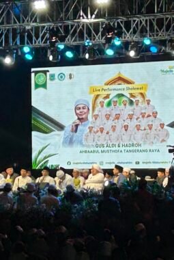 Gus Kautsar Tekanankan Pentingnya Menjaga Lidan di Milad Majelis Silaturahim ke-19