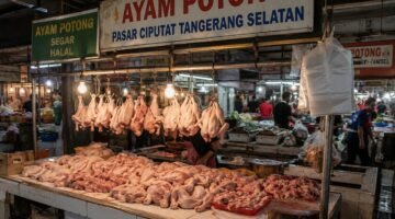 Harga Daging Meroket di Pasar Ciputat, Pedagang Mengeluh Ditinggal Pembeli