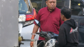 Pemilik Alphard terduga pelaku pengerusakan motor driver ojol. (Foto: 1st)