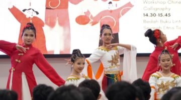 Menyelami Warisan Peranakan Tionghoa Lewat Local Culture and Interfaith Expo BINUS Malang