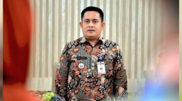 Camat Kelapa Dua Kabupaten Tangerang, Dadang Sudrajat. (Foto: Dok. Istimewa)
