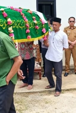 Siswa SD di Lampung Tewas Usai Tersedak Biji Kelengkeng Menu MBG