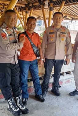 Pererat Silaturahmi, Media Jejaknarasi.id Bersinergi dengan Kanit Provos dan Kanit Paminal Polres Indramayu