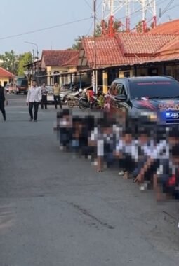 Tim URC Resmob Polres Indramayu Amankan 24 Remaja Terkait Janjian Tawuran Antar Pelajar di Balongan