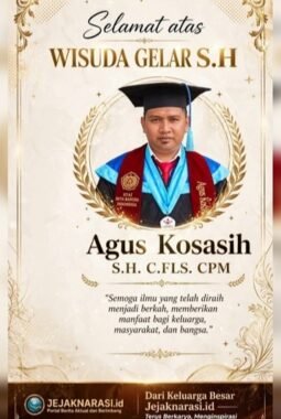 Jejak Narasi Beri Apresiasi Agus Kosasih Atas Raihan Gelar Sarjana Hukum