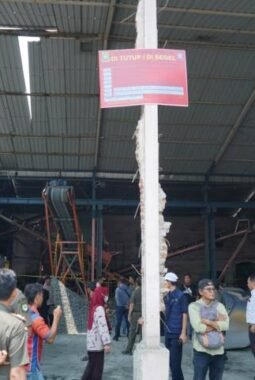 Satpol PP Kota Tangerang Segel Perusahaan Pemecah Batu di Karawaci, Diduga Langgar Aturan PBG